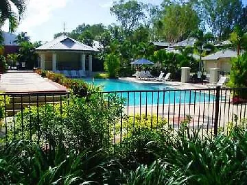 ***** Hotel Lahania By The Sea Cairns Australia